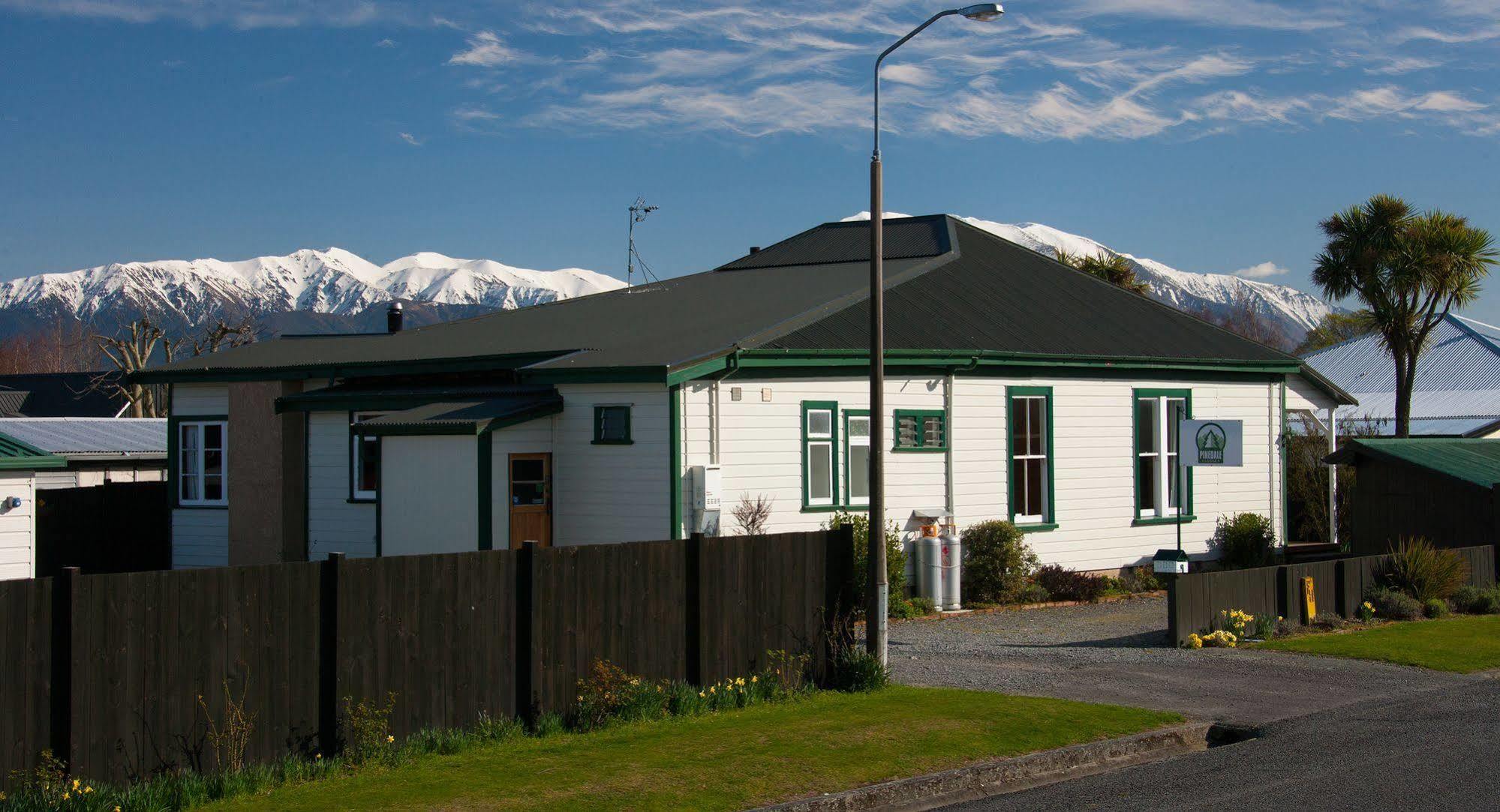Pinedale Lodge & Apartment Methven Bagian luar foto